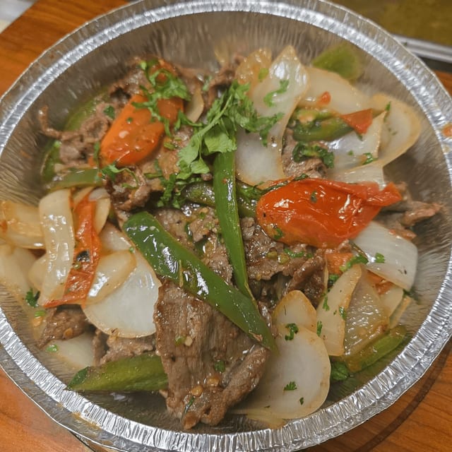 Bistec A La Mexicana Platillo.